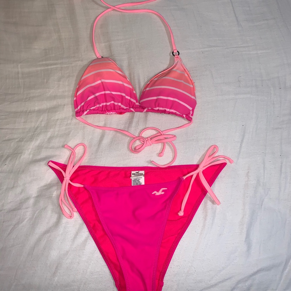Hollister Triangle High Leg Bikini